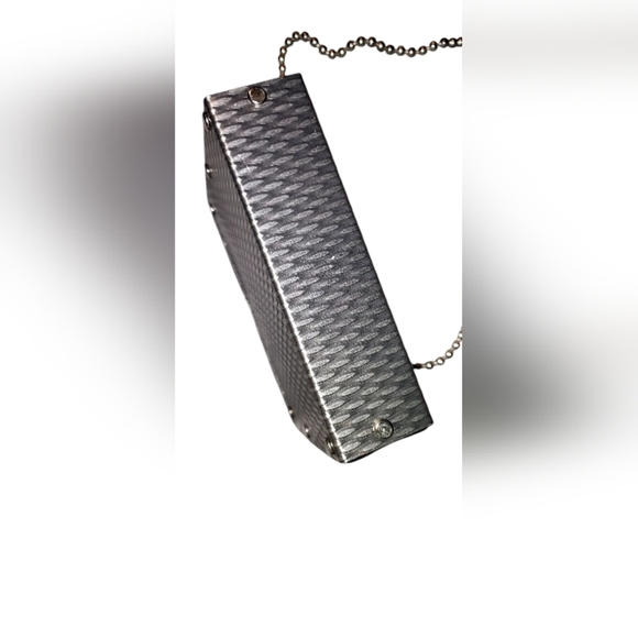 Wendy Stevens Stainless Steel Silver Chain Crossbody Bag - Picture 3 of 10